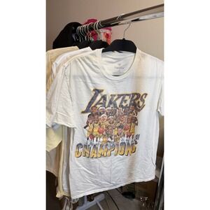 Fanatics Lakers Champions T Shirt Size Medium